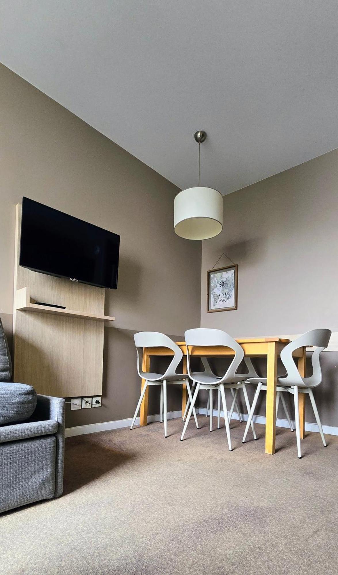 סאריס Superbe Appartement A 5 Minutes De Bus De Disneyland מראה חיצוני תמונה