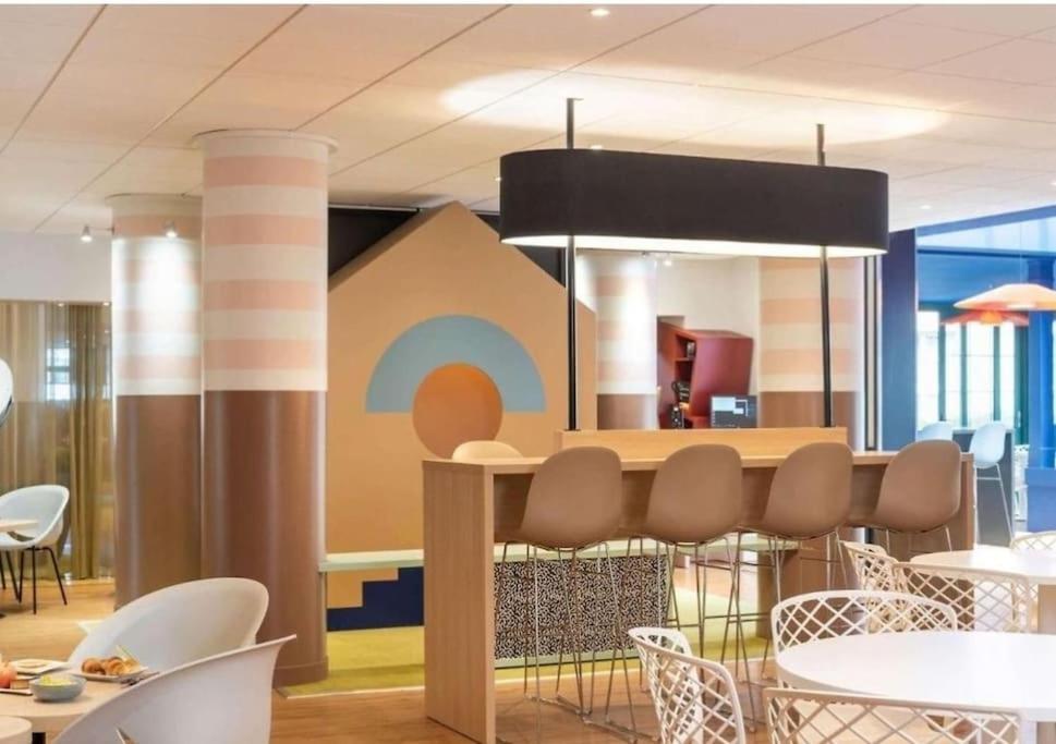 סאריס Superbe Appartement A 5 Minutes De Bus De Disneyland מראה חיצוני תמונה